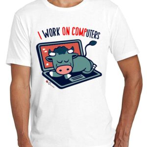 Camiseta con dibujo de toro y un teclado de ordenador